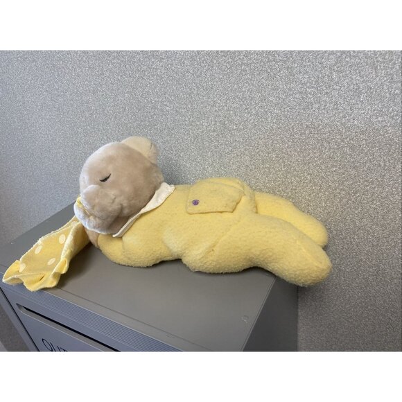 Goffa Sleeping Stuffed Plush Teddy Bear Cream W/Yellow Pajamas Prays works - Picture 5 of 10